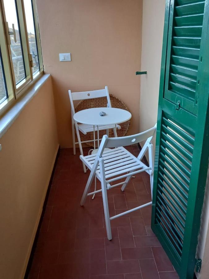 Affittacamere L'Arco Volastra Bagian luar foto